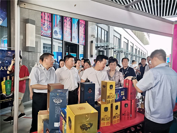 1562927321119271.jpg 全國(guó)萬(wàn)眾創(chuàng)業(yè)大眾創(chuàng)新活動(dòng)周.jpg