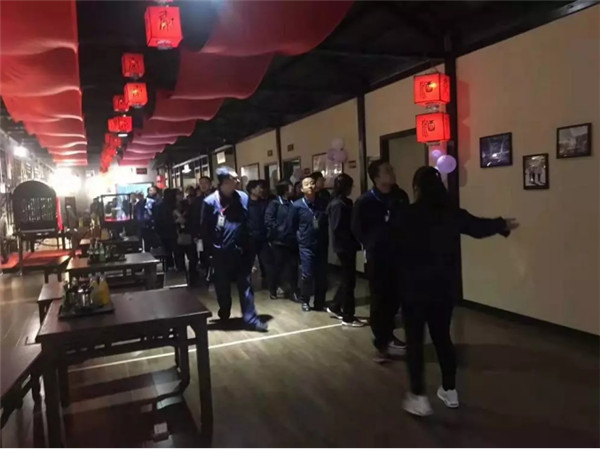 1575017248618452.jpg 雙十一_酒_任性!全場(chǎng)半價(jià),西安這家店也是拼了!211.jpg